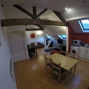 https://the-steel-house.yorkshirehotels.net